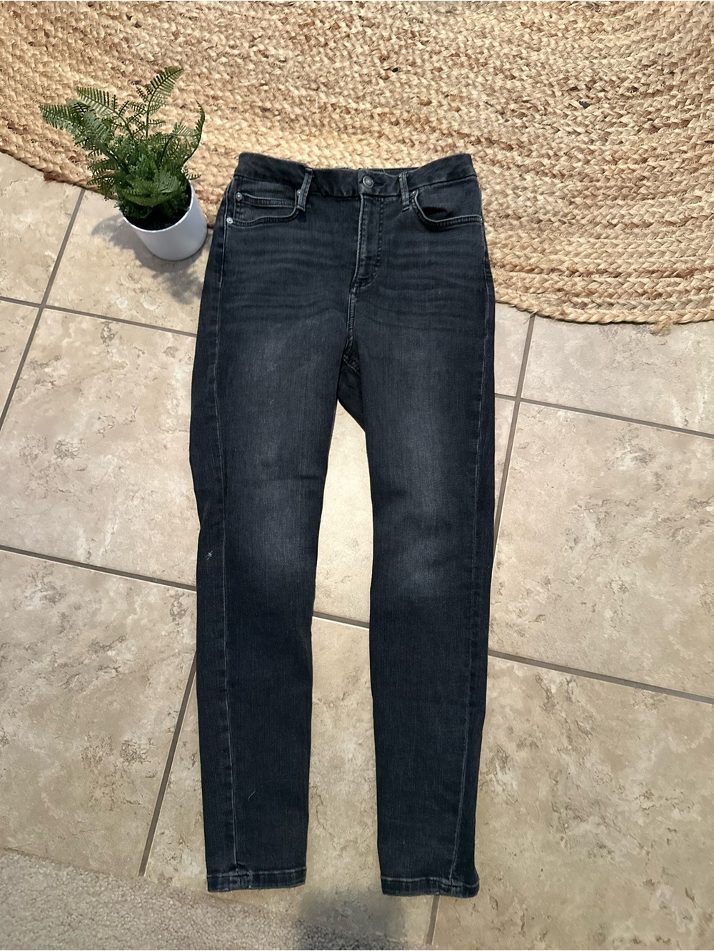 FREE PEOPLE SKINNY JEANS